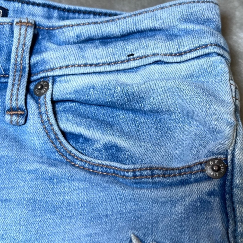 Abercrombie & Fitch High Rise Super Skinny Ankle Jeans 26/2 Floral Embroidered - Picture 11 of 16